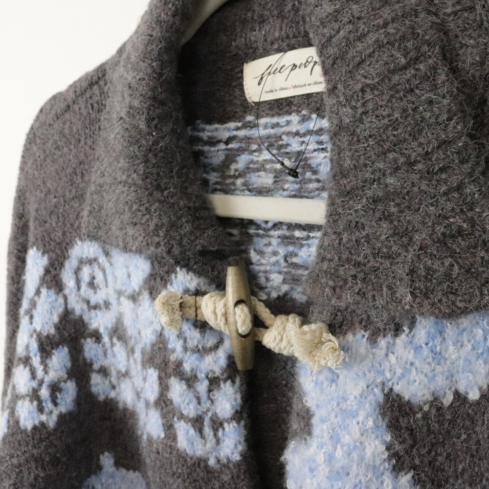 Free People Home Sweet Home Cardi Cardigan Sweater Small Grey Blue Bunny Toggle - Picture 4 of 9